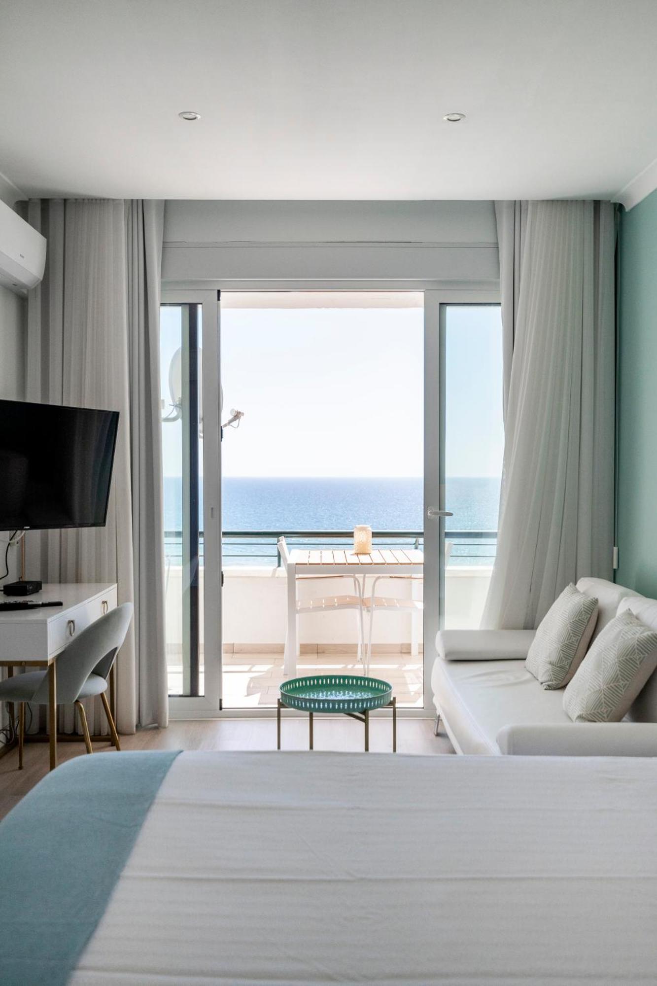Sea Lovers - Sea Front - Studio Apartment モンテ・ゴルド エクステリア 写真